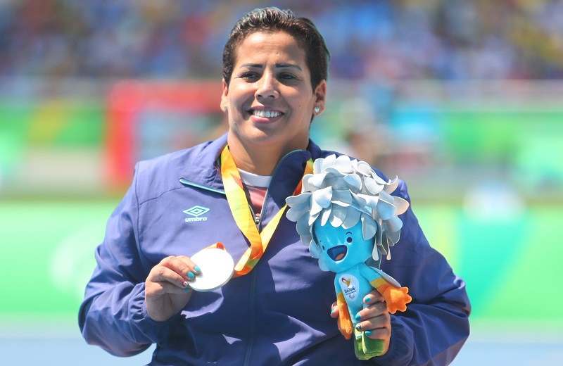 التونسية هنية العايدي