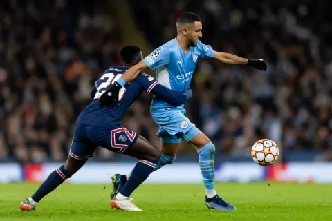 الجزائري رياض محرز لاعب نادي مانشستر سيتي الإنجليزي