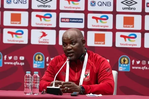 المدرب الجنوب إفريقي بيتسو موسيماني 