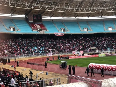 جماهير النادي الإفريقي في مدرجات ملعب "حمادي العقربي" برادس