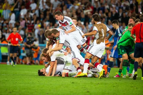 أرشيفية - احتفالات منتخب ألمانيا بعد حصد لقب مونديال (Getty)