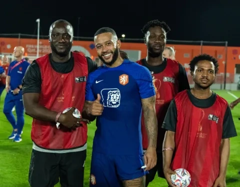 ممفيس ديباى عمال كأس العالم هولندا وين وين winein