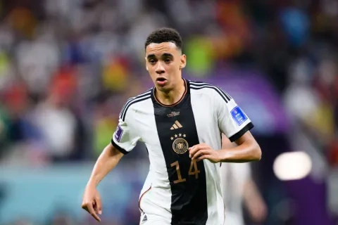 جمال موسيالا نجم منتخب ألمانيا الواعد (Getty)