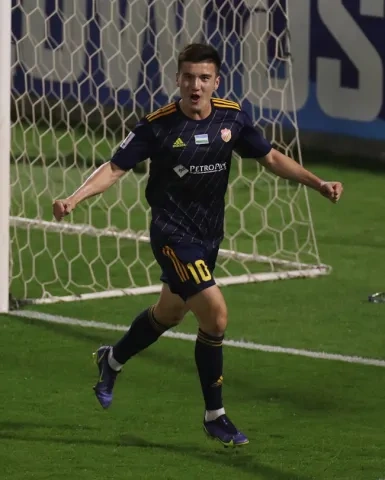 حسين نورتشاييف وين وين ناساف (twitter.com/TheAFCCL) وين وين