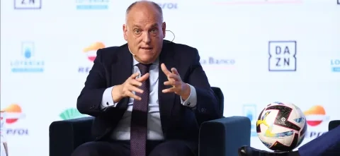 برشلونة هدف متجدّد لتصريحات رئيس رابطة "لا ليغا" خافيير تيباس (Getty) وين وين winwin