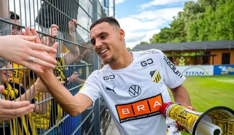 مهاجم فريق هاكن السويدي ومنتخب تونس، علي يوسف (Getty)