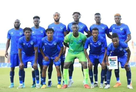 لاعبي الفريق الأول لكرة القدم بنادي الهلال السوداني (winwin)
