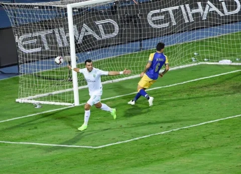 عمر السومة الأهلي الهلال الدوري السعودي روشن (Twitter/spl) ون ون winwin