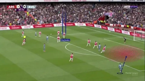 هدف أستون فيلا الأول أمام آرسنال