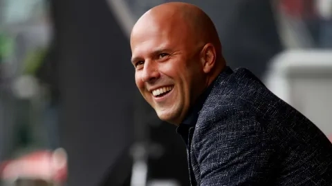 آرني سلوت مدرب ليفربول الجديد