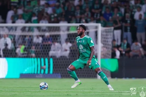 الأهلي فرانك كيسييه الشباب الدوري السعودي روشن  (Twitter/ ALAHLI_FC) ون ون winwin
