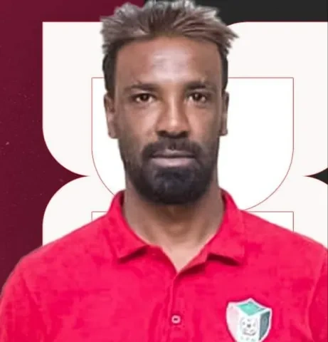 أكرم الهادي يرتدي شارة قيادة المنتخب السوداني (winwin) ون ون winwin