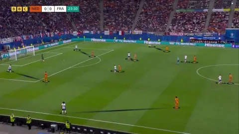 ضغط هولندا أمام فرنسا