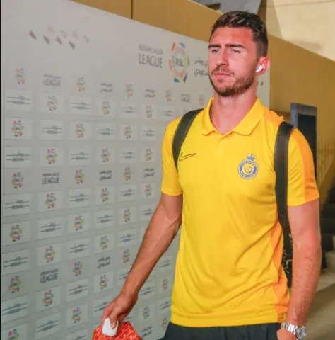 الإسباني إيمريك لابورت محترف النصر السعودي