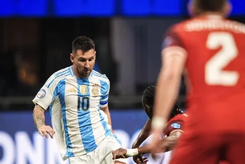 ميسي من مباراة الأرجنتين و تشيلي في كوبا أمريكا 2024