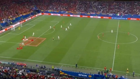 كوكوريلا ونيكو ويليامز مع إسبانيا