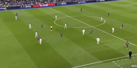 تمركز ليفاندوفسكي قبل الهدف