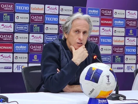 البرتغالي جورجي جيسوس مدرب الهلال السعودي