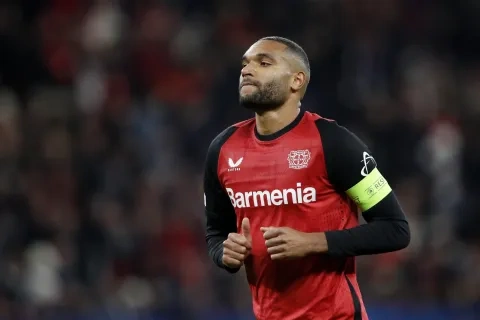 جوناثان تاه لاعب باير ليفركوزن