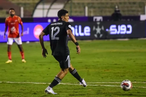 مصطفى العش مدافع زد