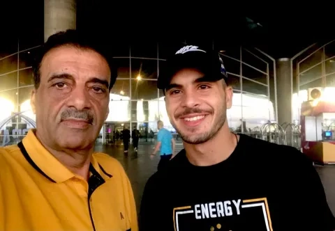 الأردني مهند أبو طه مع وكيل اللاعبين محمد السيلاوي قبل المغادرة إلى السعودية