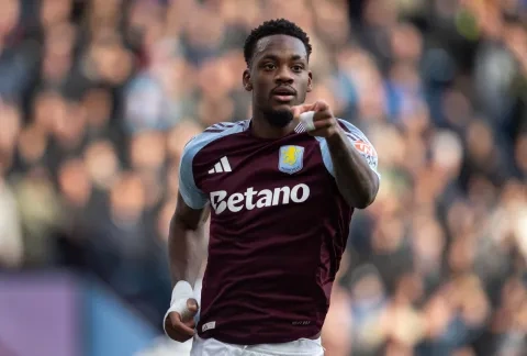 الكولومبي جون دوران لاعب أستون فيلا ينتقل إلى النصر السعودي