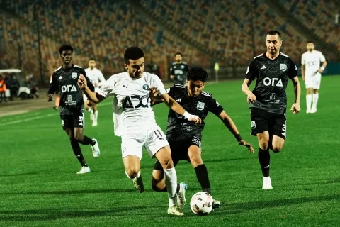 جانب من مباراة بيراميدو وزد