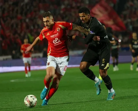 من مواجهة سابقة بين الأهلي والزمالك 