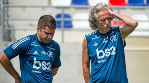 مدرب الهلال السعودي جورجي جيسوس مع الطبيب مارسيو تانوري