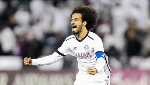 أكرم عفيف أبرز أسباب تتويج نادي السد بالدوري القطري 