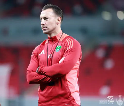 الألماني ماتياس يايسله مدرب الأهلي السعودي قاد فريقه للتتويج بلقب دوري أبطال آسيا للنخبة