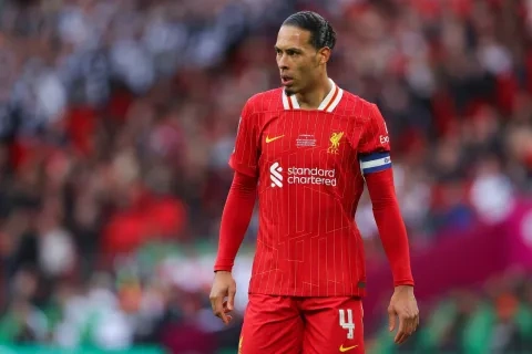 مدافع ليفربول فان دايك