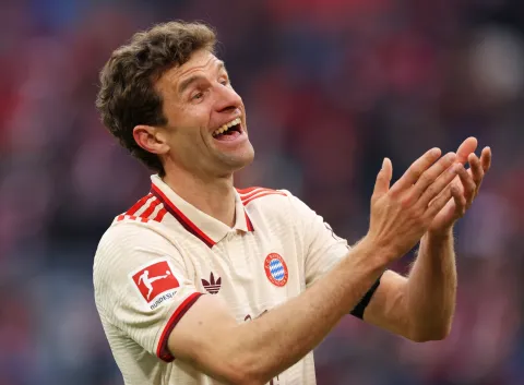 برشلونة يفاوض مولر