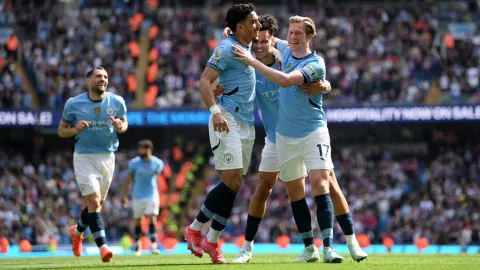 مانشستر سيتي يقلب الطاولة على كريستال بالاس برباعية في الدوري الإنجليزي الممتاز