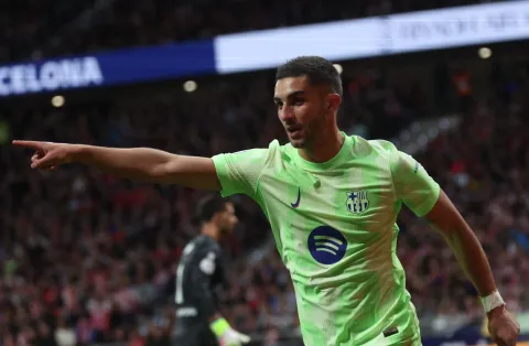 فيران توريس لاعب برشلونة