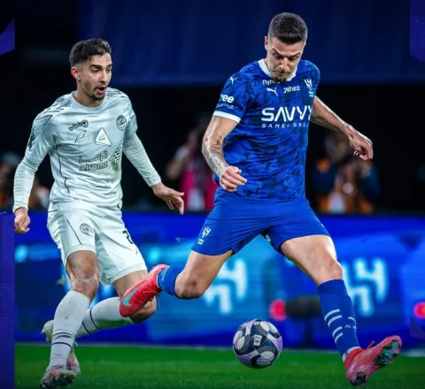 الهلال والشباب يتعادلان في قمة الجولة من دوري روشن السعودي