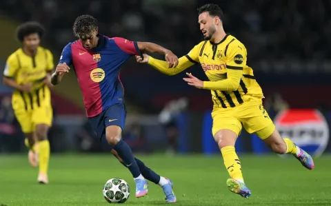 رامي بن سبعيني يتعرض لهزيمة قاسية بصحبة بوروسيا دورتموند في دوري أبطال أوروبا