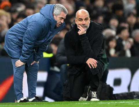 غوارديولا ومساعده خوانما ليلو