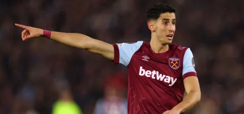 نايف أكرد في محادثات مع مهدي بنعطية من أجل إمكانية التوقيع لمارسيليا