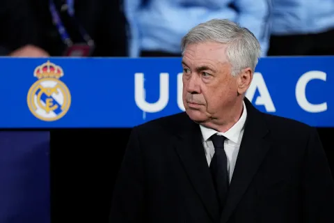 كارلو أنشيلوتي يعيش أيامه الأخيرة مع نادي ريال مدريد