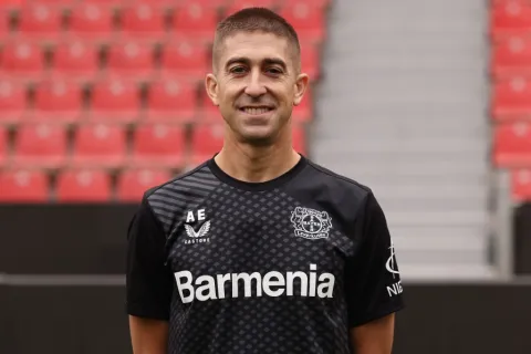 ألبرتو إنسيناس مساعد ألونسو الجديد في ريال مدريد