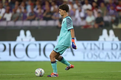 أرمين بيتشي حارس مرمى ليفربول الجديد