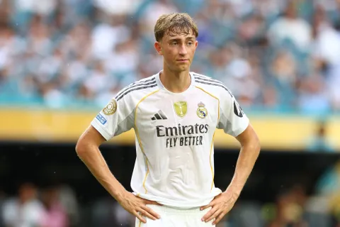 دين هويسين يتألق مع ريال مدريد في كأس العالم للأندية