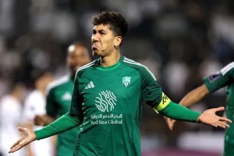 روبرتو فيرمينو يعزز هجوم السد