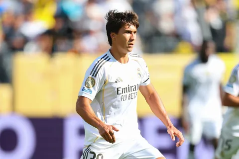 غونزالو غارسيا قلب هجوم ريال مدريد