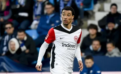 إيكيتيكي إلى ليفربول.. عبقري مثل هنري أم تكرار فشل نونيز؟