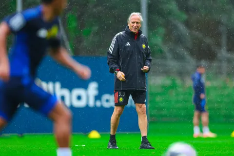 جورجي جيسوس المدير الفني الجديد لنادي النصر السعودي (X:alnassrfc)