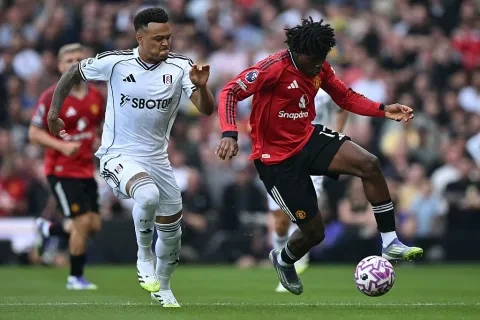 فولهام يفرض التعادل الإيجابي 1-1 على مانشستر يونايتد