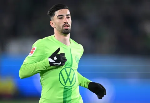 عمورة لاعب فولفسبورغ