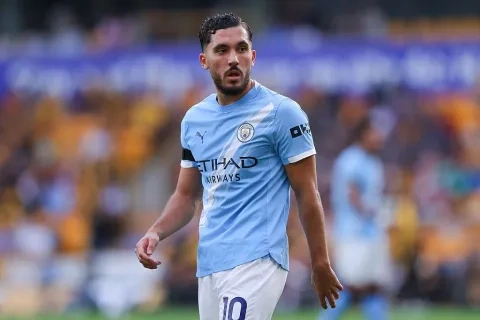 لاعب مانشستر سيتي ريان شرقي